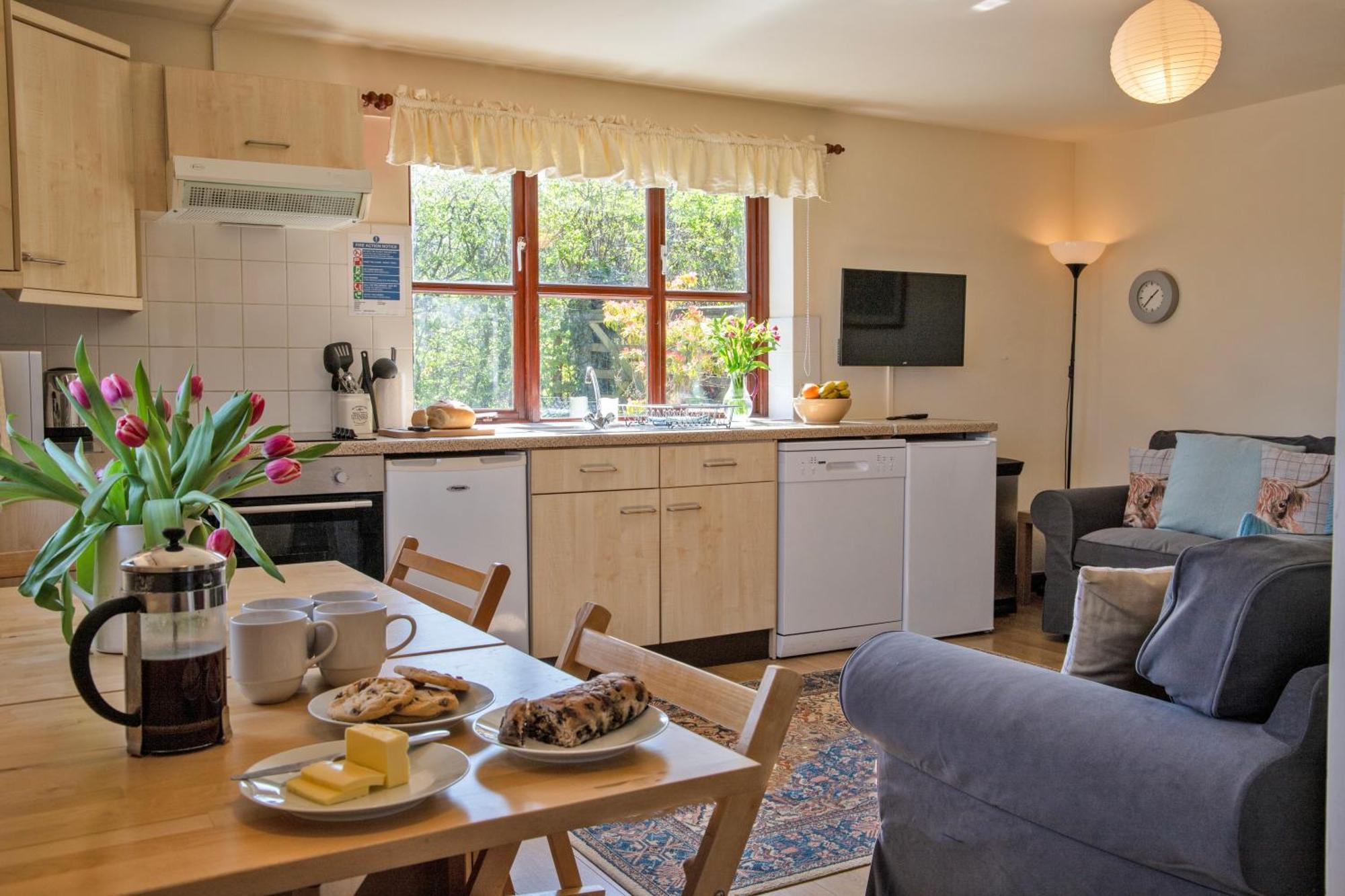 Denstone Charlie'S Cottage With Alpacas And 7Mins Drive To Alton Towers מראה חיצוני תמונה